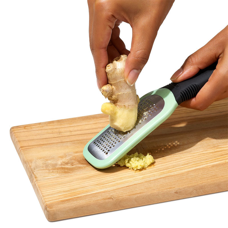 OXO Good Grips オクソーグッドグリップス ジンジャー＆ガーリックグレーター