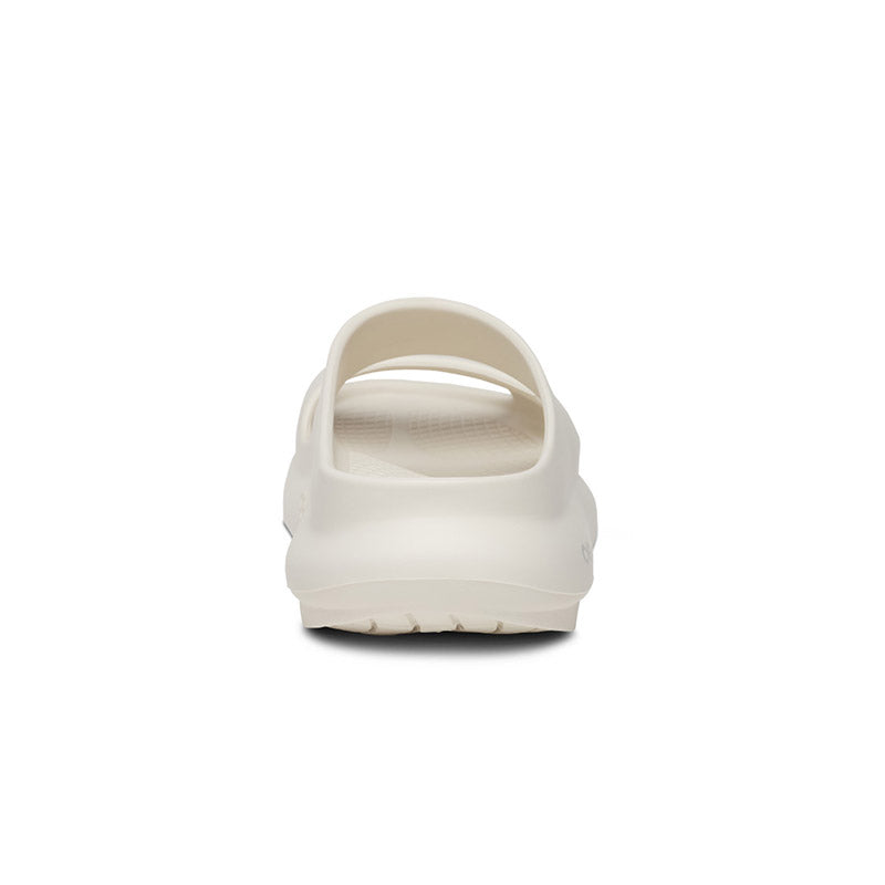 OOFOS OOyea - Chalk ウーフォス ウーヤー チョーク リカバリーサンダル