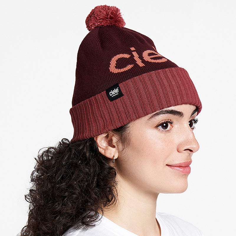 CLXCBeanie Century - Akutan