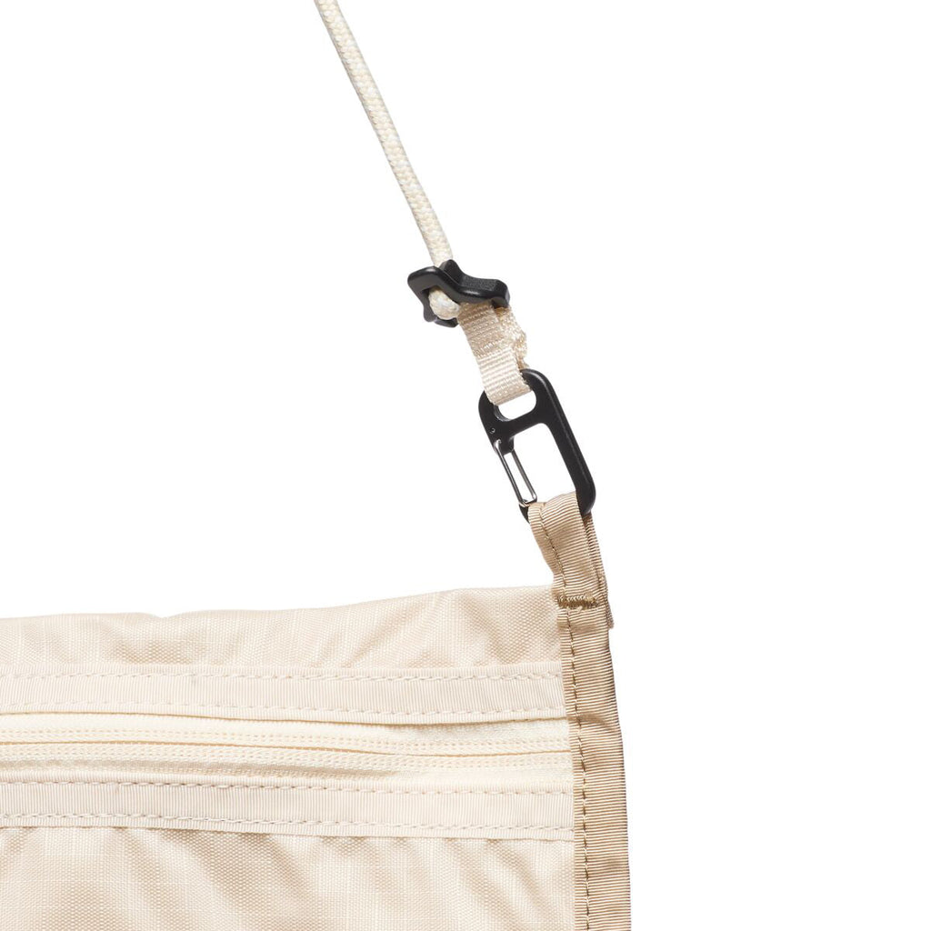 Cotopaxi Lista 2L Lightweight Crossbody Bag コトパクシ リスタ 2L ライトウェイト クロスボディバッグ カダディア