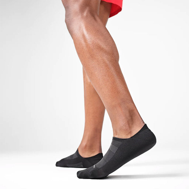 Feetures ULTRA LIGHT INVISIBLE -Black フィーチャーズ ランニング カバーソックス ブラック