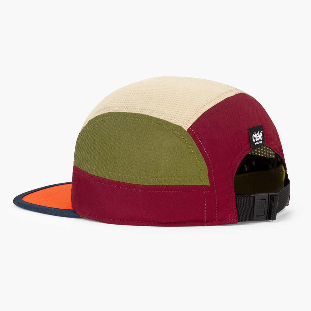 Ciele Athletics GOCap - Field - Iconic Bar - Crimson Red/Terrain  シエルアスレチックス ゴーキャップ フィールドアイコニックバー クリムゾンレッドテレイン