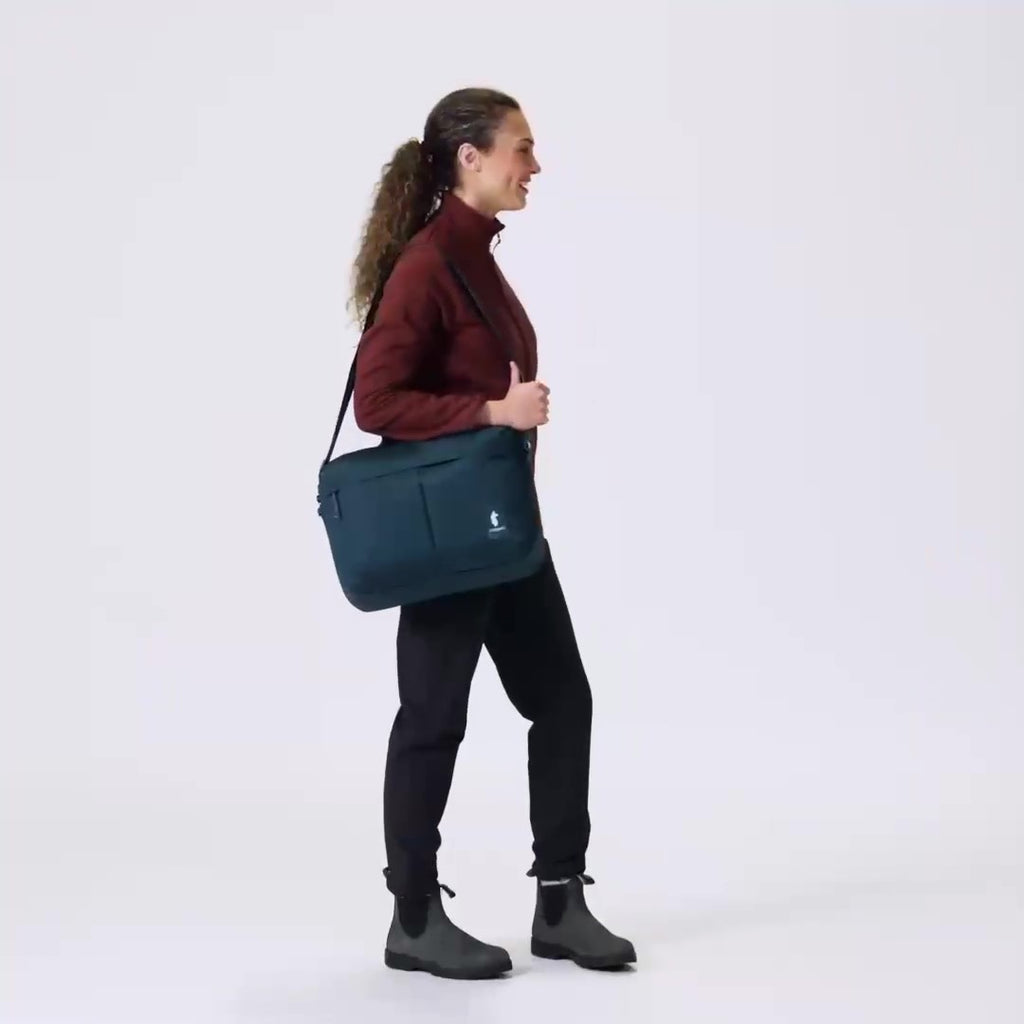 Cotopaxi  Mente 15L Messenger Bag - Cada Día コトパクシ メンテ 15L メッセンジャーバッグ カダディア
